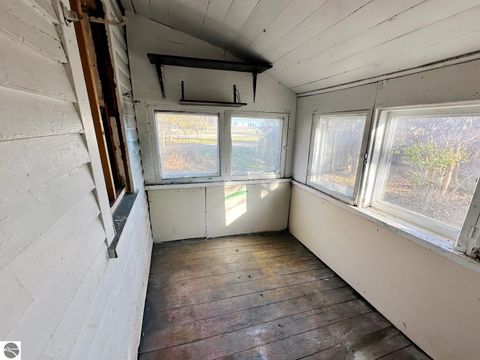 Tiny photo for 320 Euclid Avenue, Alma, MI 48801 (MLS # 1940966)