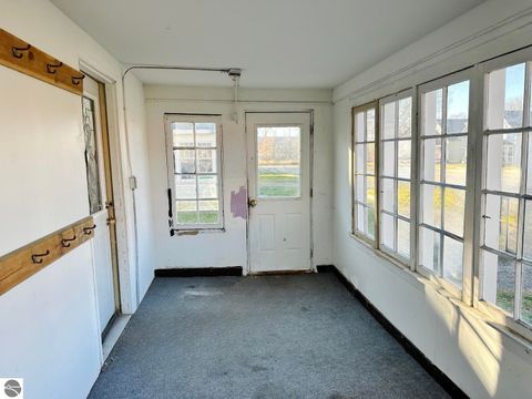 Tiny photo for 320 Euclid Avenue, Alma, MI 48801 (MLS # 1940966)