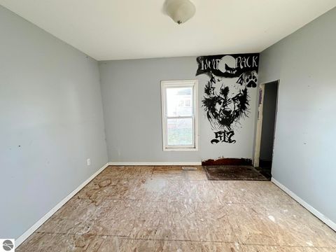 Tiny photo for 320 Euclid Avenue, Alma, MI 48801 (MLS # 1940966)