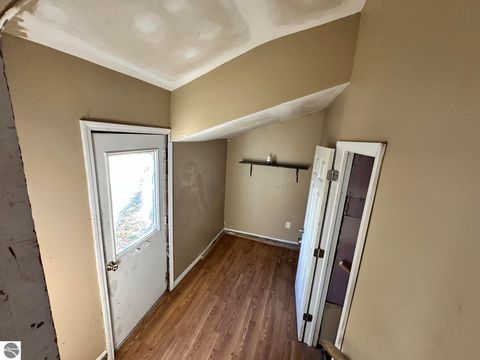 Tiny photo for 320 Euclid Avenue, Alma, MI 48801 (MLS # 1940966)