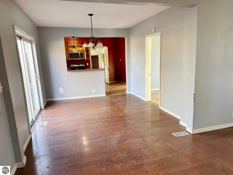 Tiny photo for 320 Euclid Avenue, Alma, MI 48801 (MLS # 1940966)