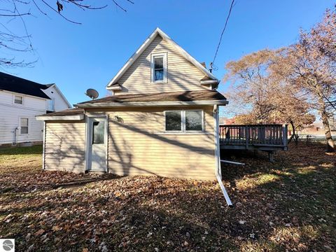 Tiny photo for 320 Euclid Avenue, Alma, MI 48801 (MLS # 1940966)