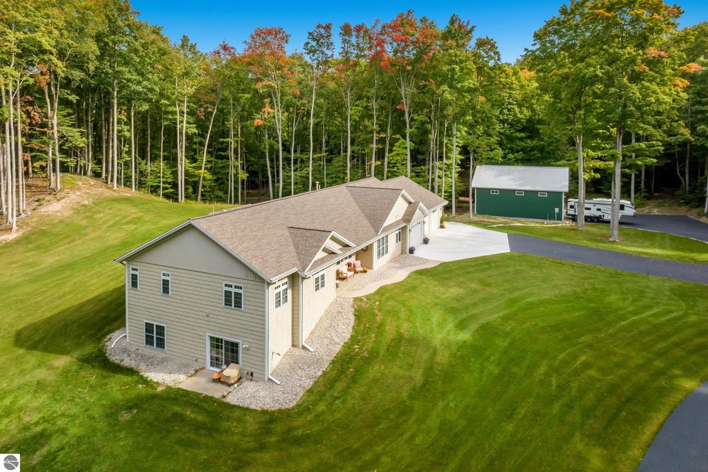 Photo of 6750 E Hoxie Road, Cedar, MI 49621 (MLS # 1939331)