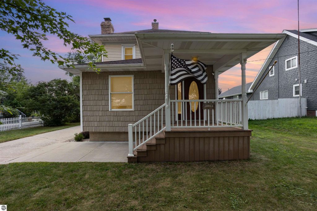 Photo of 3915 N Mission, Rosebush, MI 48878 (MLS # 1937594)