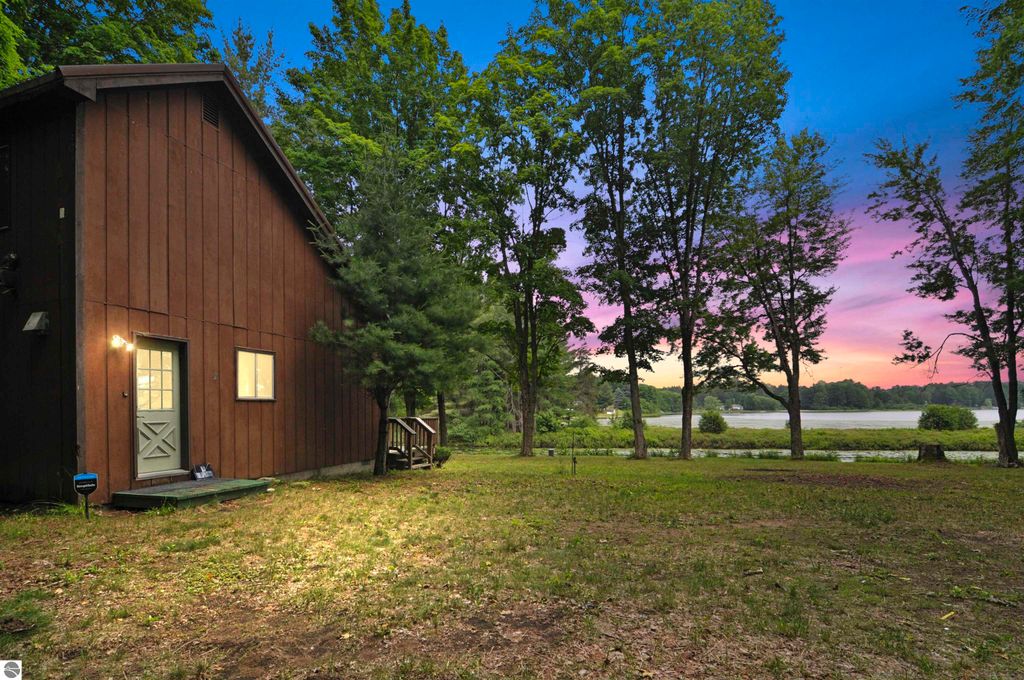 Photo of 484 Autumn Road, Cadillac, MI 49601 (MLS # 1935754)