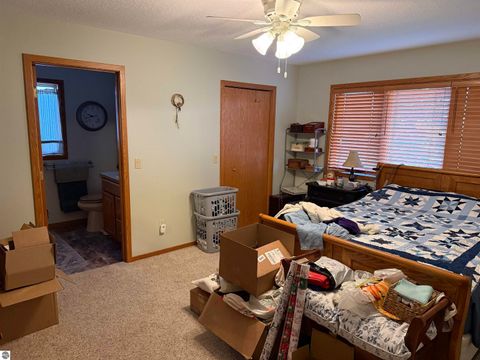 Tiny photo for 210 Cresthaven Lane, Mt Pleasant, MI 48858 (MLS # 1940057)