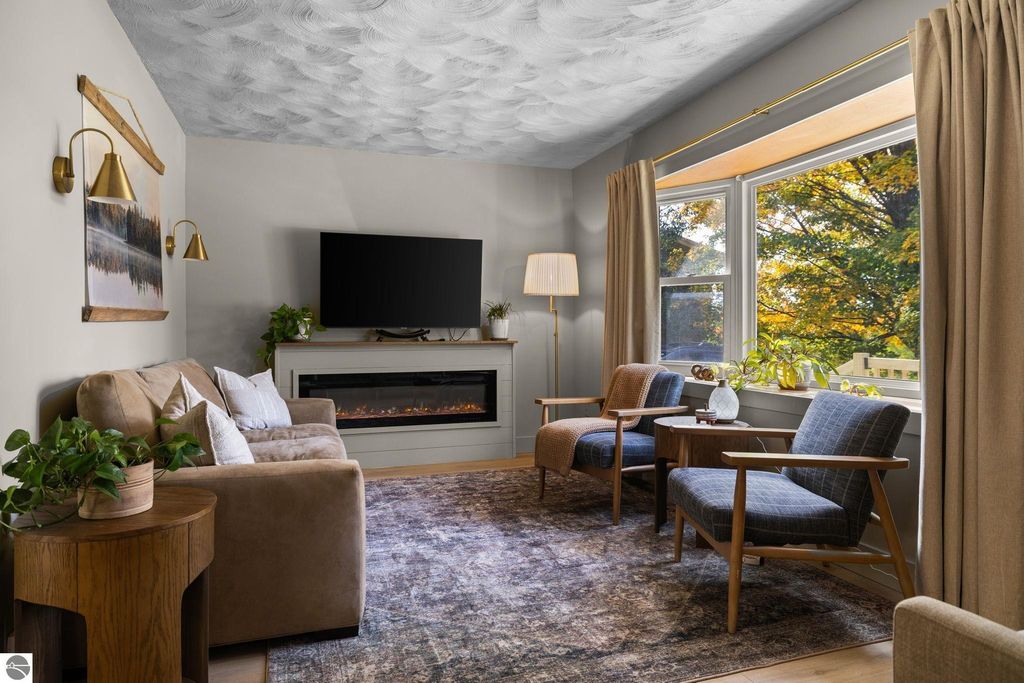 Photo of 7297 Whispering Hills, Traverse City, MI 49684 (MLS # 1939843)
