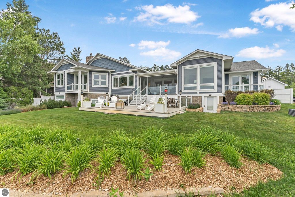 Photo of 6709 E Wilderness Drive, Mackinaw, MI 49701 (MLS # 1935873)