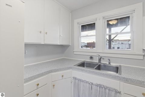 Tiny photo for 418 Woodworth Avenue, Alma, MI 48801 (MLS # 1940091)