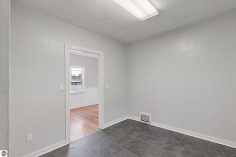 Tiny photo for 418 Woodworth Avenue, Alma, MI 48801 (MLS # 1940091)