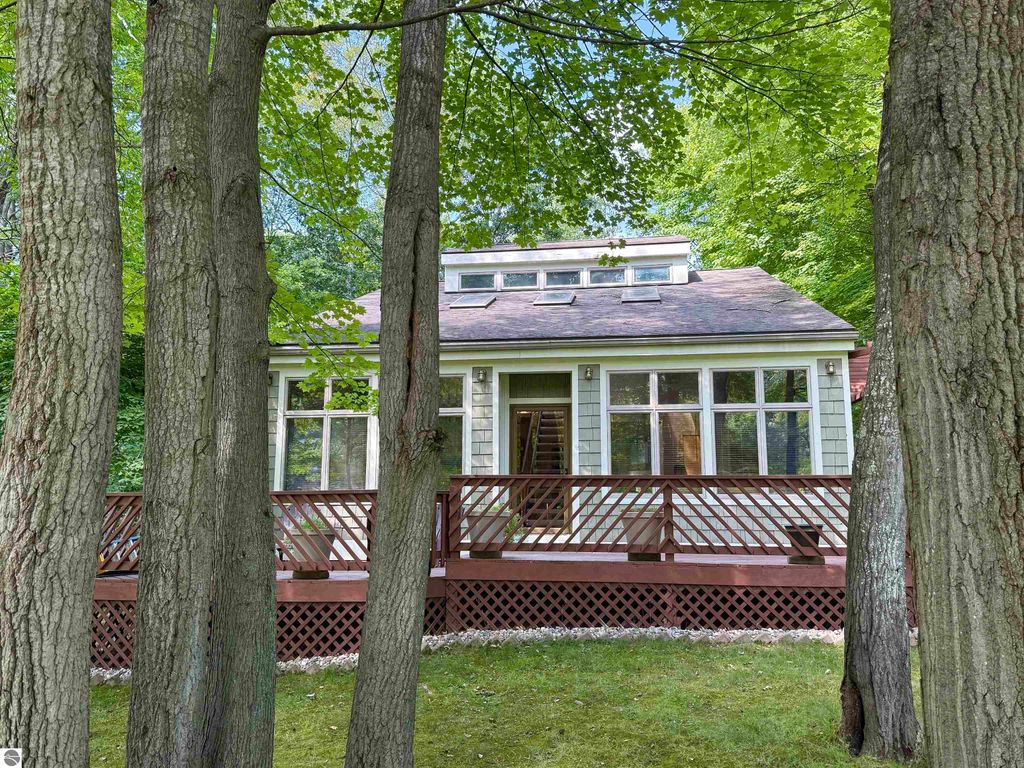 Photo of 9615 Golf Port Drive, Stanwood, MI 49346 (MLS # 1937095)