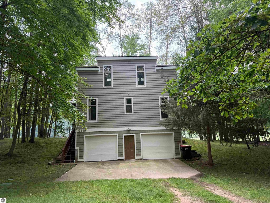 Photo of 9615 Golf Port Drive, Stanwood, MI 49346 (MLS # 1937095)