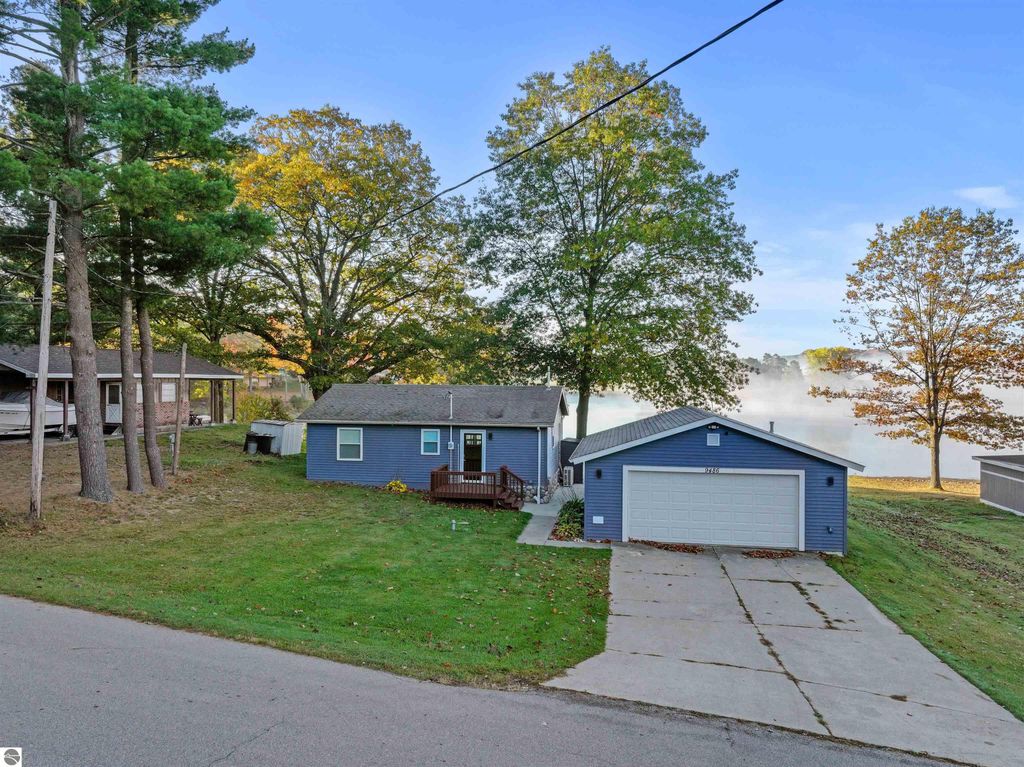 Photo of 9486 Stone Ledge Lake Drive, Cadillac, MI 49601 (MLS # 1939695)