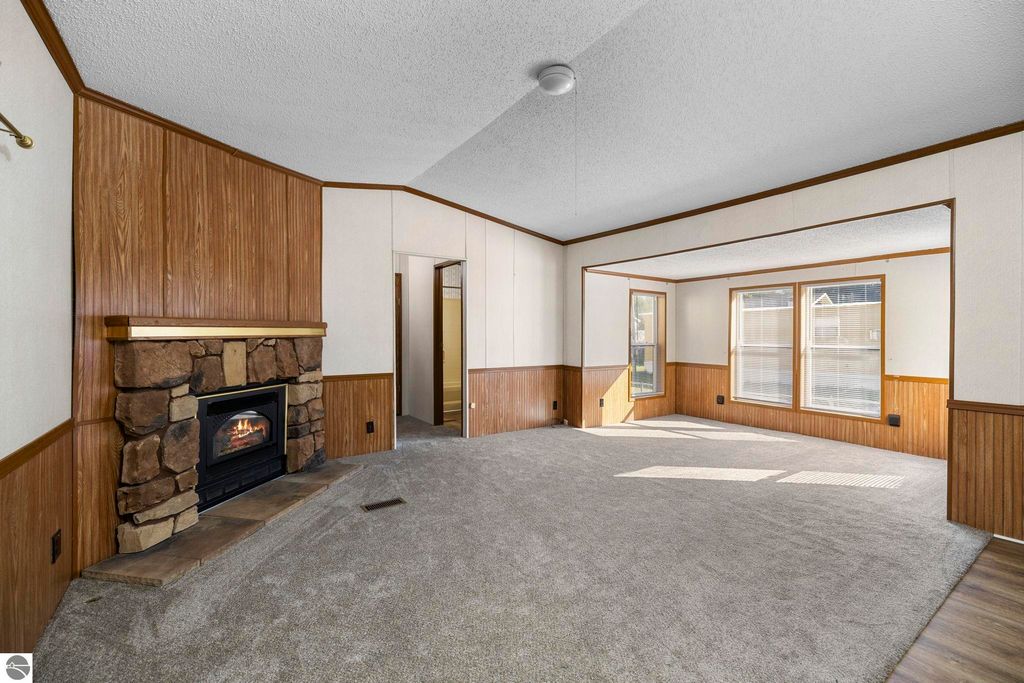 Photo of 2128 Laura Drive, Traverse City, MI 49696 (MLS # 1939294)