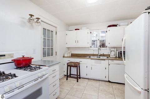 Tiny photo for 224 E Newark Street, Ithaca, MI 48847 (MLS # 1939566)