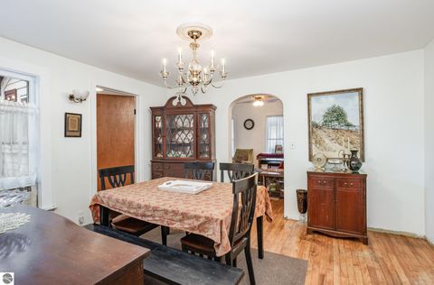 Tiny photo for 224 E Newark Street, Ithaca, MI 48847 (MLS # 1939566)