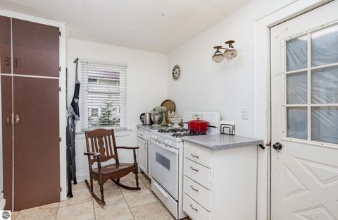 Tiny photo for 224 E Newark Street, Ithaca, MI 48847 (MLS # 1939566)