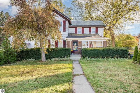 Tiny photo for 224 E Newark Street, Ithaca, MI 48847 (MLS # 1939566)