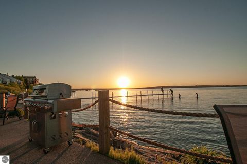 Tiny photo for 2035 N US-31 N #401, Traverse City, MI 49686 (MLS # 1920465)