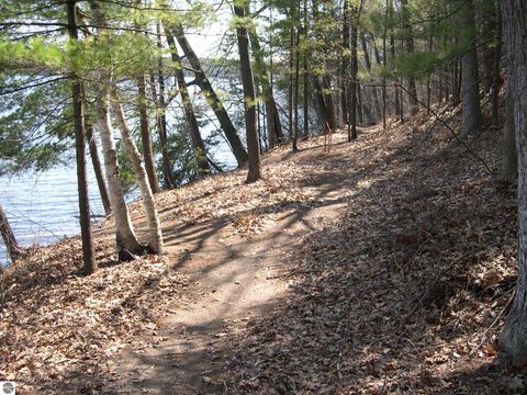 Tiny photo for 1565 Edgewater Ridge, Traverse City, MI 49684 (MLS # 1914189)