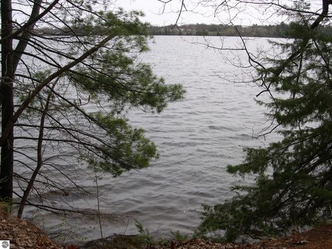 Tiny photo for 1565 Edgewater Ridge, Traverse City, MI 49684 (MLS # 1914189)