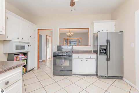 Tiny photo for 1708 W Lyons Street, Mt Pleasant, MI 48858 (MLS # 1940727)