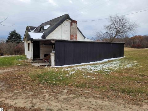 Tiny photo for 7434 N Osborn Road, Elwell, MI 48832 (MLS # 1940477)