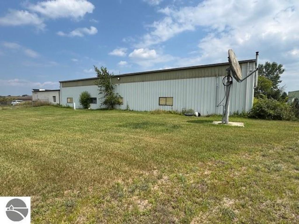 Photo of 5776 Venture Way, Mt Pleasant, MI 48858 (MLS # 1937657)