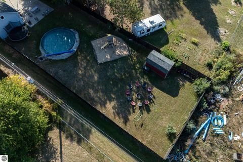 Tiny photo for 308 S 3rd Street, Shepherd, MI 48883 (MLS # 1939350)