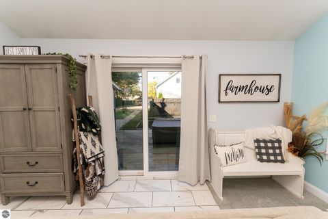 Tiny photo for 308 S 3rd Street, Shepherd, MI 48883 (MLS # 1939350)