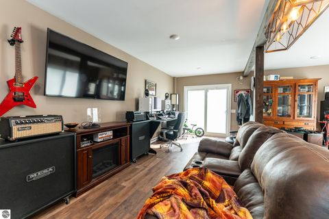 Tiny photo for 308 S 3rd Street, Shepherd, MI 48883 (MLS # 1939350)