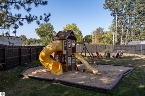 Tiny photo for 308 S 3rd Street, Shepherd, MI 48883 (MLS # 1939350)