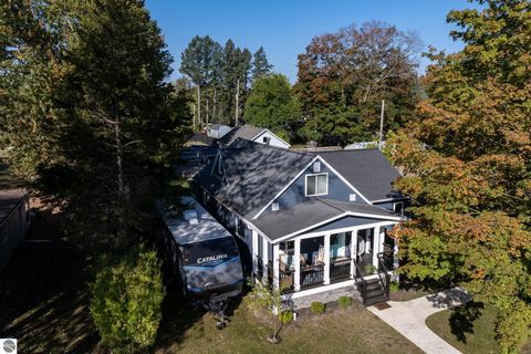 Tiny photo for 308 S 3rd Street, Shepherd, MI 48883 (MLS # 1939350)