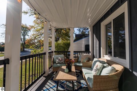 Tiny photo for 308 S 3rd Street, Shepherd, MI 48883 (MLS # 1939350)