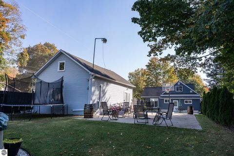 Tiny photo for 308 S 3rd Street, Shepherd, MI 48883 (MLS # 1939350)