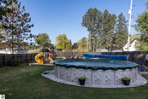 Tiny photo for 308 S 3rd Street, Shepherd, MI 48883 (MLS # 1939350)