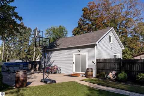 Tiny photo for 308 S 3rd Street, Shepherd, MI 48883 (MLS # 1939350)