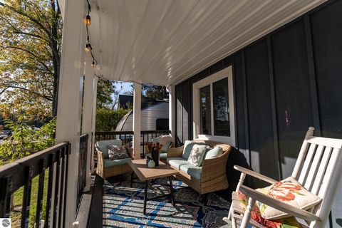 Tiny photo for 308 S 3rd Street, Shepherd, MI 48883 (MLS # 1939350)