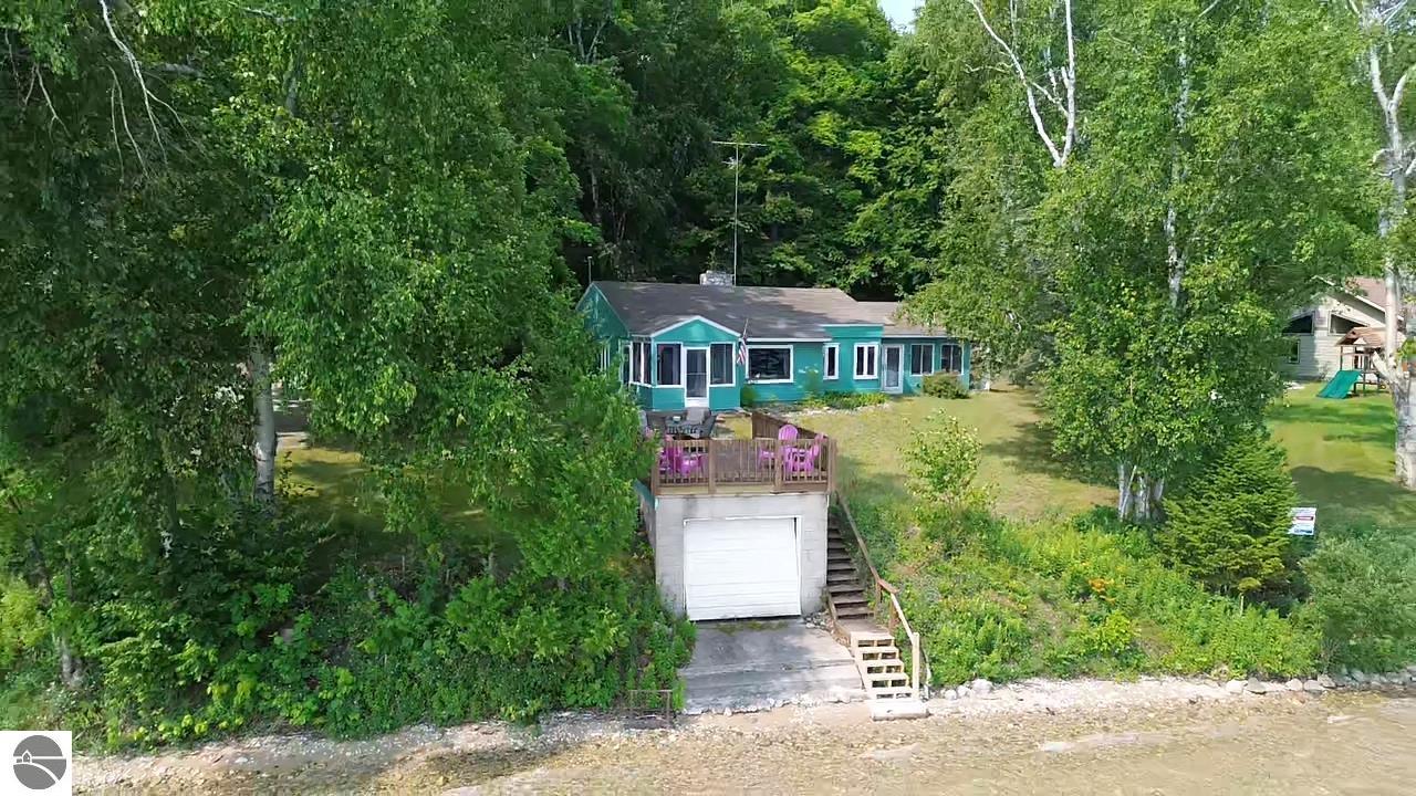 1070 N Us-31, Kewadin, MI, 49648, USA, 4 Bedrooms Bedrooms, ,2 BathroomsBathrooms,Residential,Active,1070 N Us-31,1937022