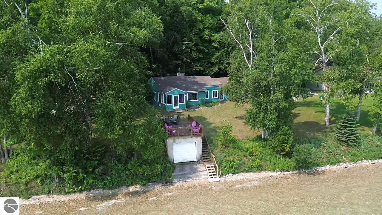 1070 N Us-31, Kewadin, MI, 49648, USA, 4 Bedrooms Bedrooms, ,2 BathroomsBathrooms,Residential,Active,1070 N Us-31,1937022