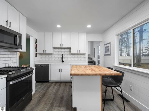 Tiny photo for 687 George Street, Traverse City, MI 49686 (MLS # 1939959)