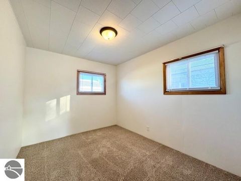 Tiny photo for 320 N Clinton Street, St Louis, MI 48880 (MLS # 1940525)