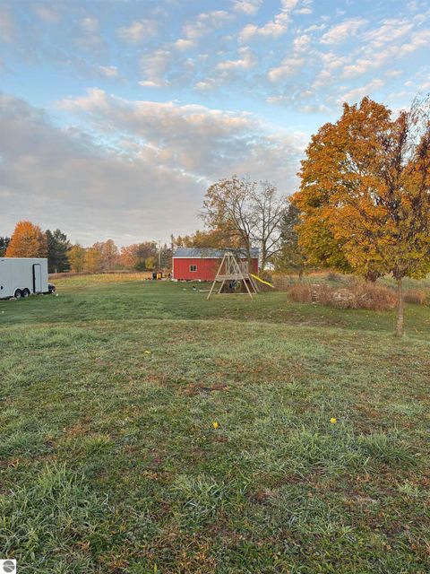 Tiny photo for 917 E River, Mt Pleasant, MI 48858 (MLS # 1940230)