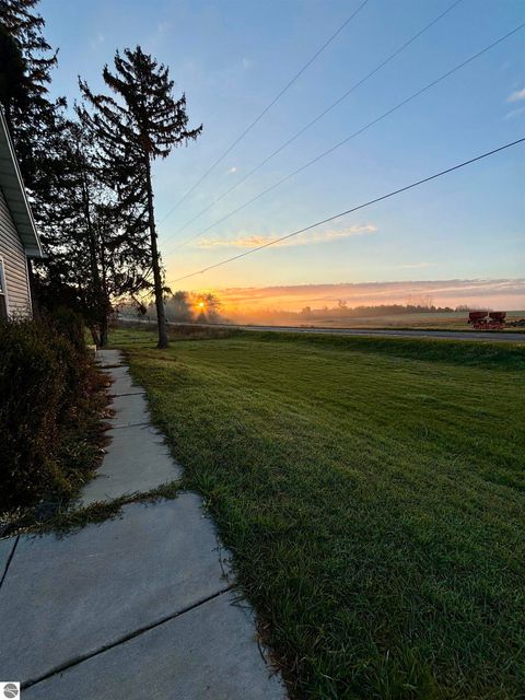 Tiny photo for 917 E River, Mt Pleasant, MI 48858 (MLS # 1940230)