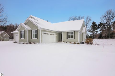 Photo of 172 Wildwood Meadows, Traverse City, MI 49686 (MLS # 1941101)