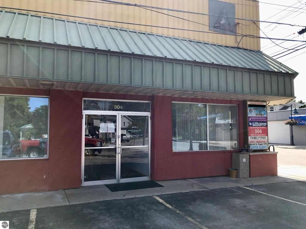 Photo of 304 W Michigan Street, Mt Pleasant, MI 48858 (MLS # 1926668)