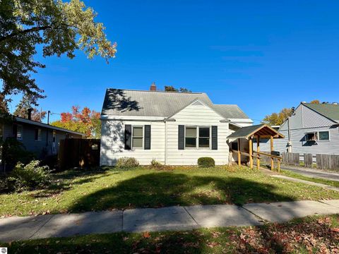 Tiny photo for 224 W Fifteenth Street, Traverse City, MI 49684 (MLS # 1940127)