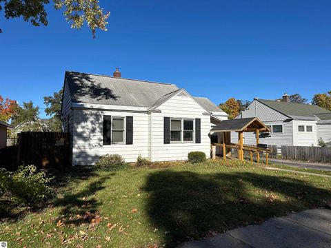 Tiny photo for 224 W Fifteenth Street, Traverse City, MI 49684 (MLS # 1940127)