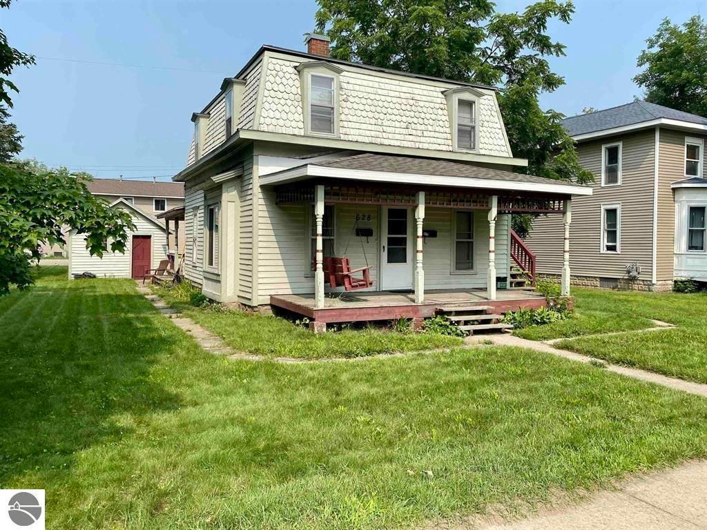 Photo of 628 S Oak Street, Mt Pleasant, MI 48858 (MLS # 1914352)
