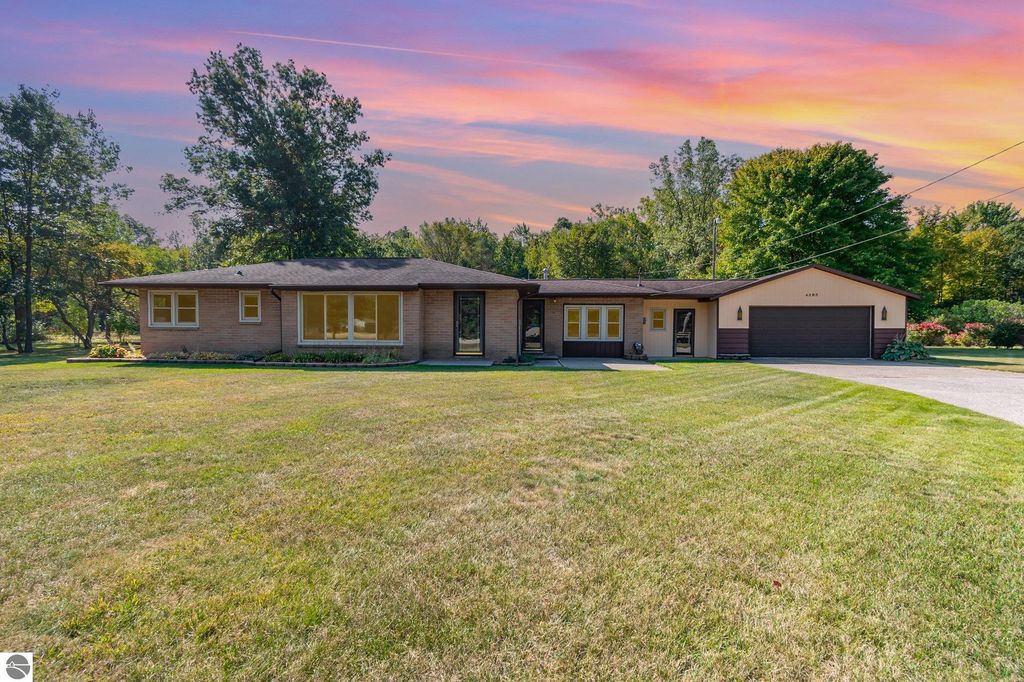 Photo of 4395 W Isabella Road, Shepherd, MI 48883 (MLS # 1938662)